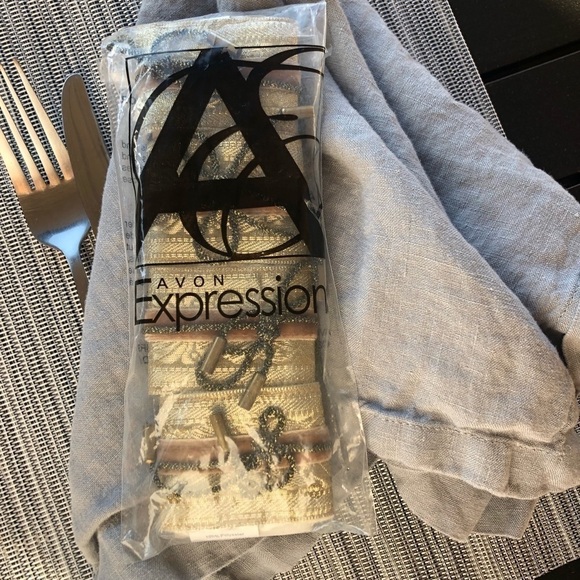 AVON vintage Napkin rings Set of 4, gold jacquard. New - Picture 7 of 7